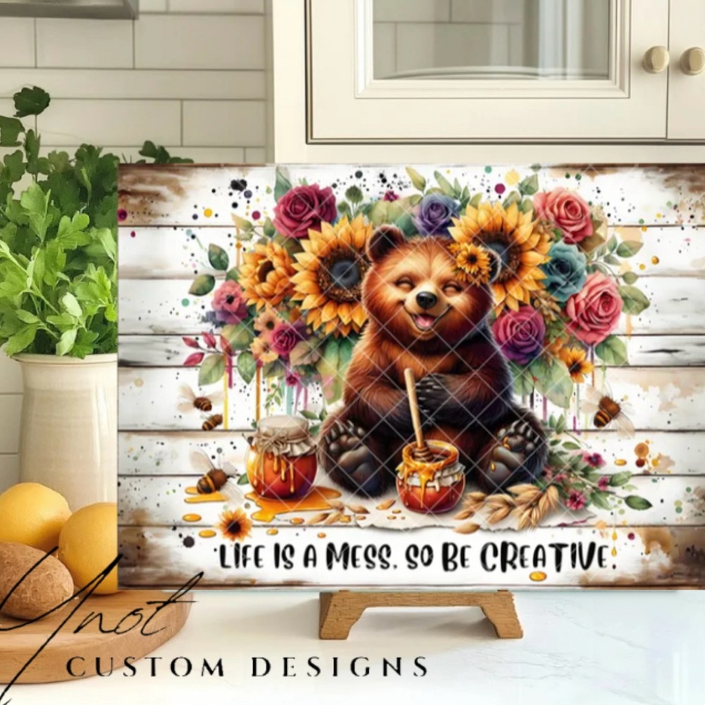 Bear 11x8 Glass Cutting Board